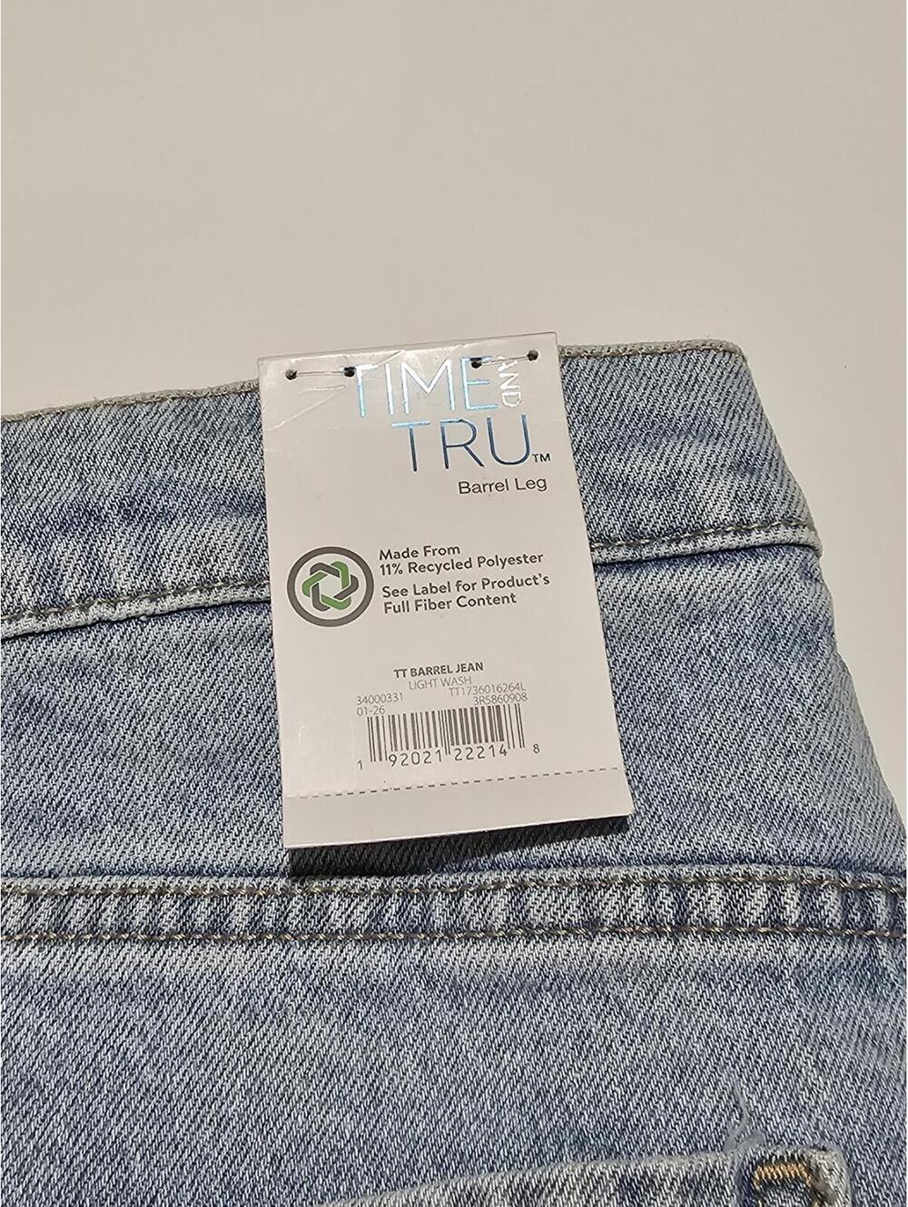 Time and Tru Women's Light Wash Barrel Leg Jeans Size 20 - Picture 1 of 7